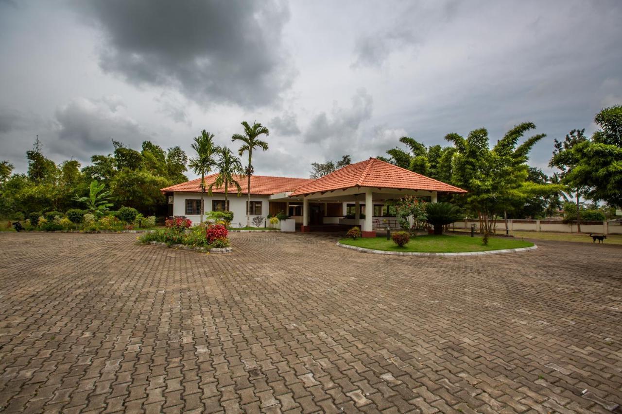 Kstdc Hotel Mayura Yagachi, Belur Belur  Dış mekan fotoğraf